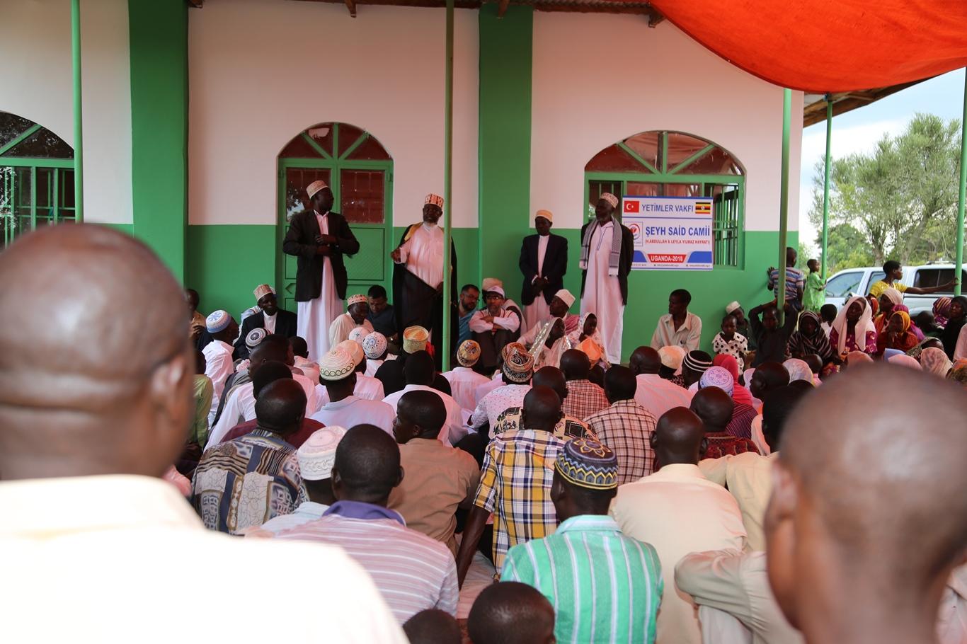 Yetimler Vakfının vesilesiyle 24 Ugandalı Müslüman oldu